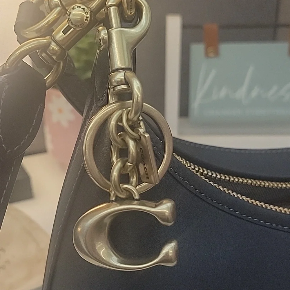 NWOT BRASS COACH C KEYCHAIN - Picture 7 of 8